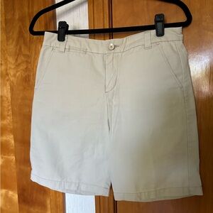GAP Boyfriend Roll-up khaki shorts 9 inch